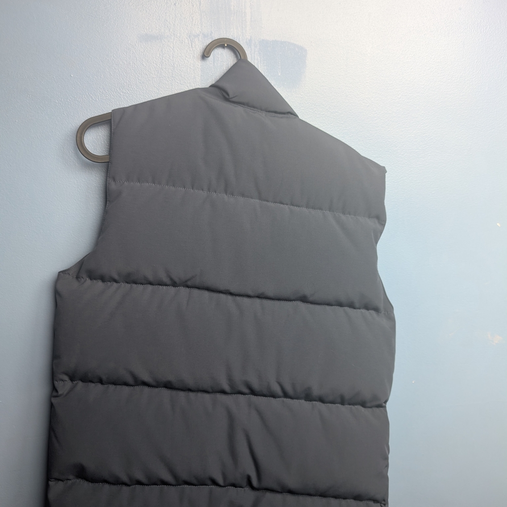 Canada Goose Navy Puffer Vest - Picture 2 of 4